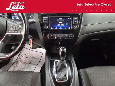 Used 2020 Nissan Rogue S w/ Special Edition Package FWD image 12