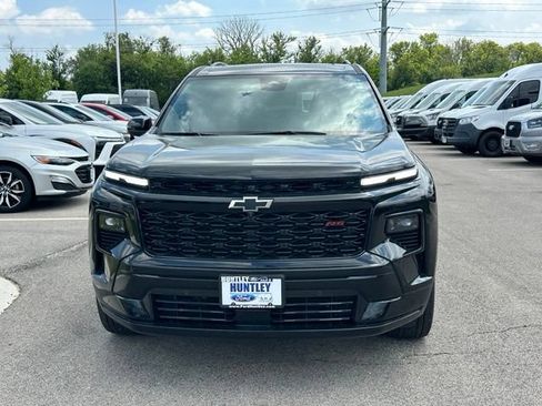 Used 2024 Chevrolet Traverse RS w/ LPO, Floor Liner Package AWD/4WD image 2