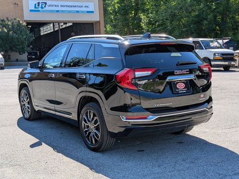 Used 2024 GMC Terrain Denali w/ Black Diamond Edition AWD/4WD image 8