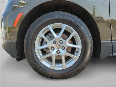 Used 2023 Chevrolet Equinox LT image 23