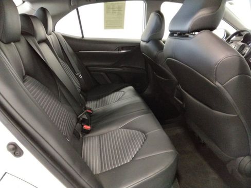 Used 2024 Toyota Camry SE image 35