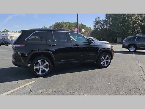 New 2026 Jeep Grand Cherokee Limited image 36