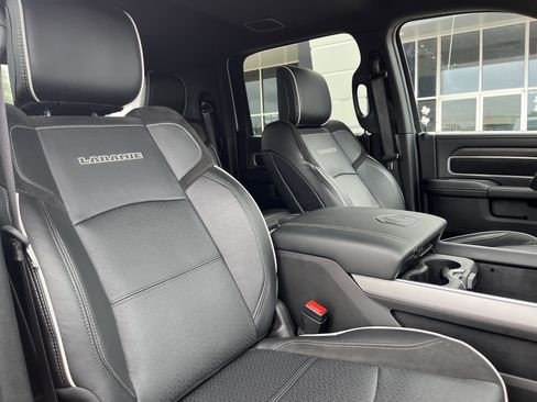 Used 2025 RAM 3500 Laramie AWD/4WD image 47