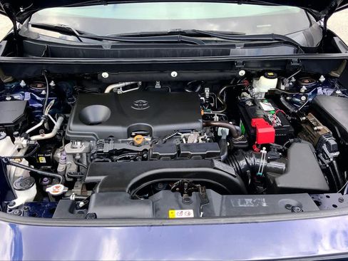 Used 2020 Toyota RAV4 XLE AWD/4WD image 31