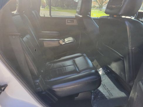 Used 2017 Ford Expedition Limited w/ Equipment Group 301A image 10