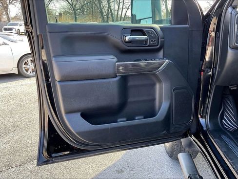 Used 2022 Chevrolet Silverado 2500 LTZ w/ Z71 Chrome Sport Edition image 24