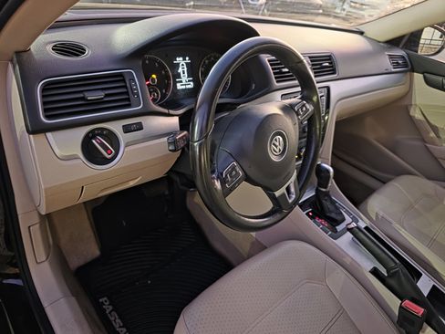 Used 2012 Volkswagen Passat 2.5 SE image 10