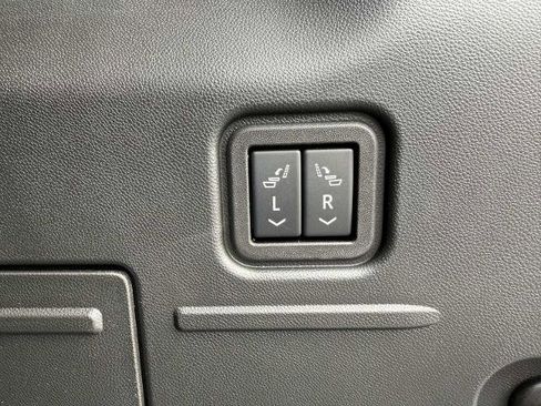 New 2026 GMC Hummer EV 2X image 30