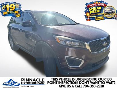 Used 2017 Kia Sorento LX w/ LX V6 Convenience Package