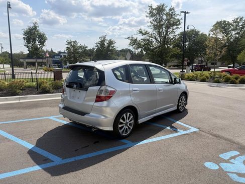 Used 2013 Honda Fit Sport image 5