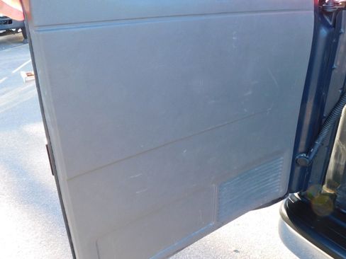 Used 2017 Chevrolet Express 3500 LT w/ LT Preferred Equipment Group image 38