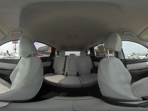 Used 2025 Hyundai Tucson SEL AWD/4WD image 44