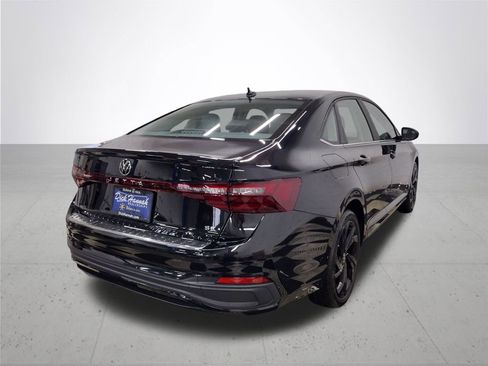 New 2025 Volkswagen Jetta SE image 12