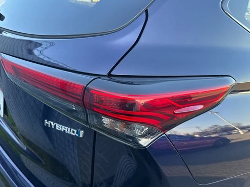 Used 2022 Toyota Highlander LE image 15