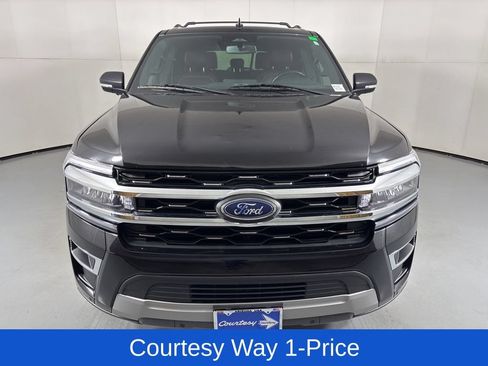 Used 2024 Ford Expedition Limited AWD/4WD image 4
