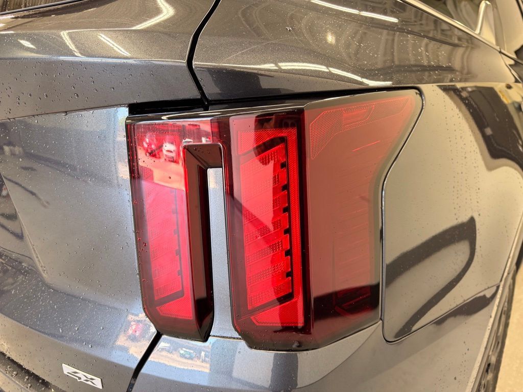 Used 2024 Kia Sorento S w/ Panoramic Sunroof Package AWD/4WD image 5