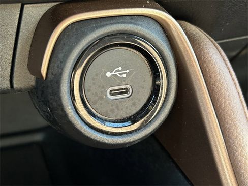 Used 2024 Toyota Grand Highlander AWD Hybrid image 34