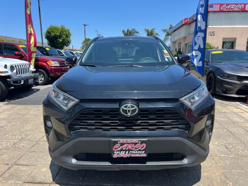 Used 2021 Toyota RAV4 XLE FWD image 3