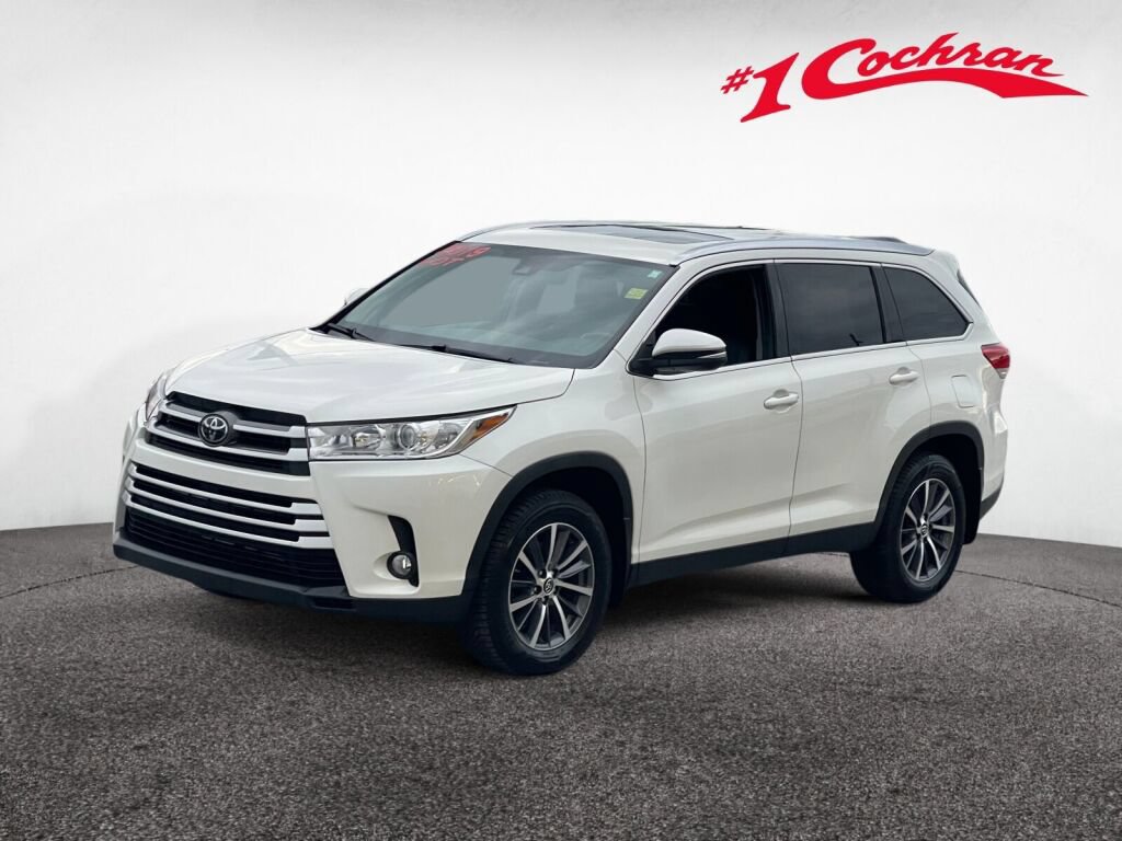 Used 2019 Toyota Highlander XLE AWD/4WD image 39