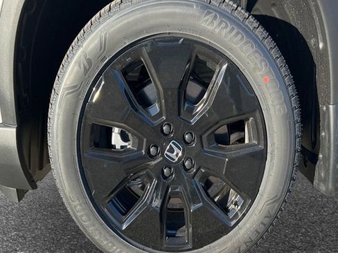 New 2026 Honda Pilot Black Edition image 9