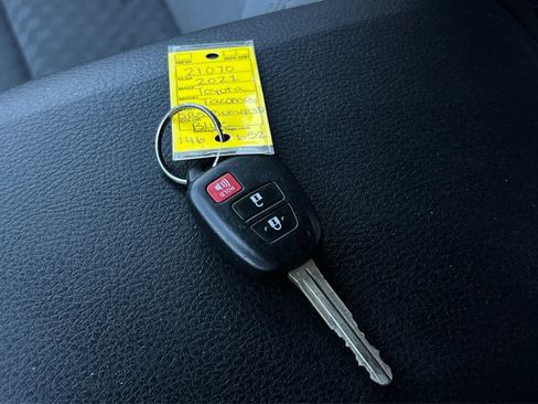 Used 2021 Toyota Tacoma SR5 image 35