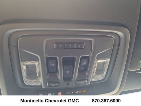 Used 2022 GMC Sierra 1500 AT4 w/ AT4 Preferred Package AWD/4WD image 32