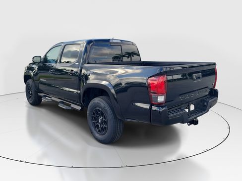 Certified 2022 Toyota Tacoma SR5 w/ Technology Package RWD image 5