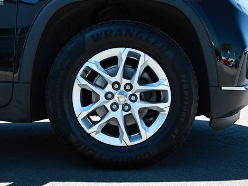 Used 2019 Chevrolet Traverse LT FWD image 5