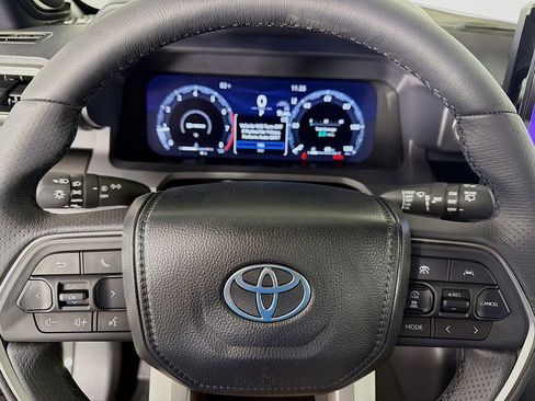 New 2026 Toyota 4Runner Limited AWD/4WD image 15