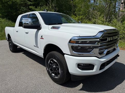 New 2025 RAM 2500 Laramie image 5