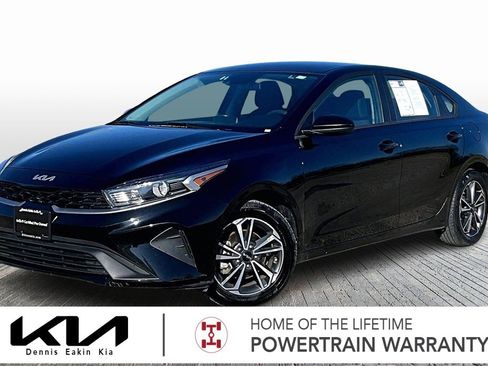 Certified 2023 Kia Forte LXS image 1