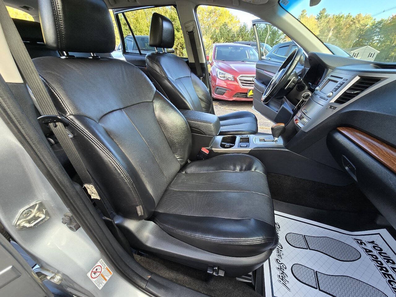 Used 2014 Subaru Outback 2.5i Limited w/ Moonroof Package AWD/4WD image 13