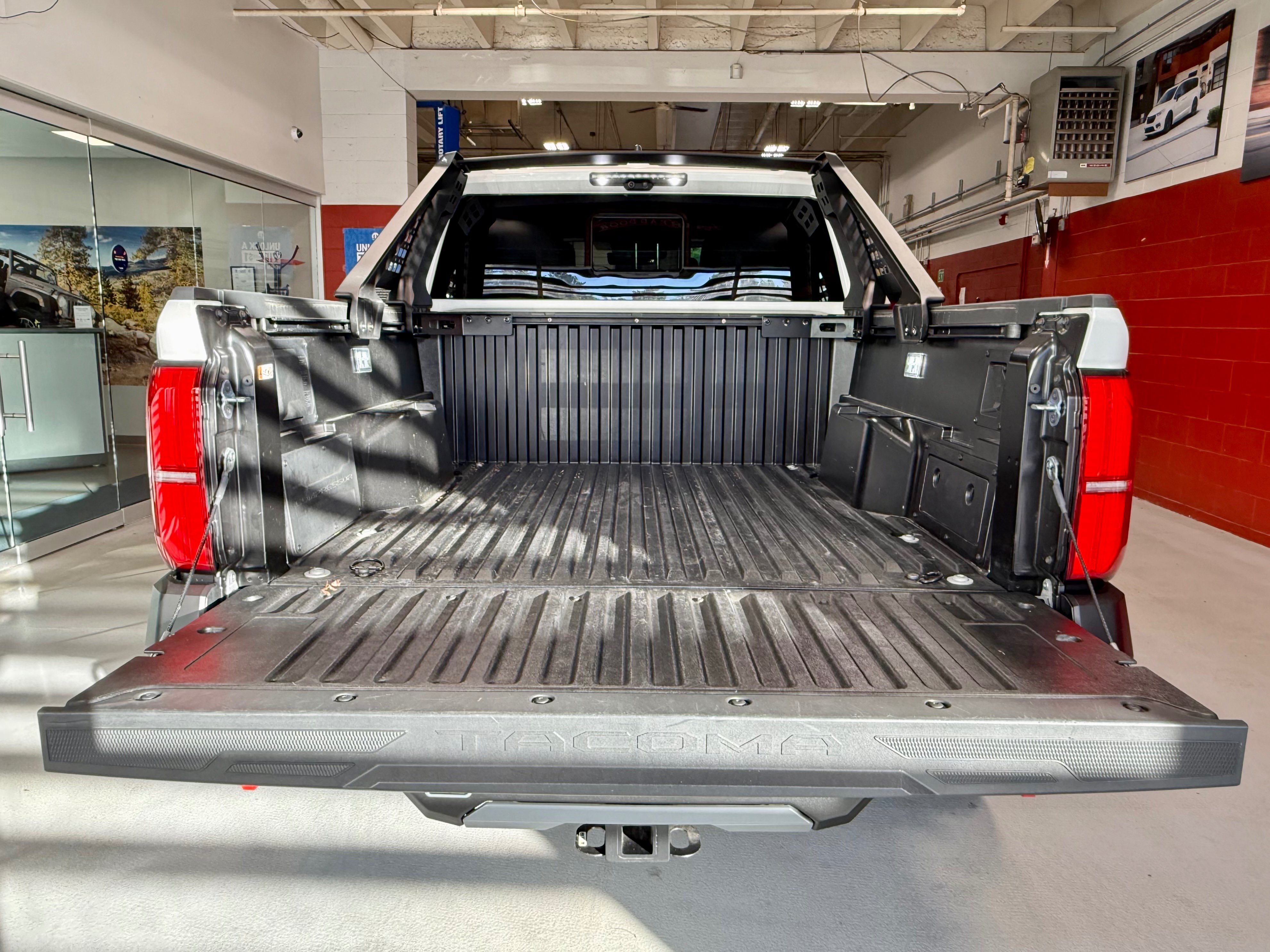Used 2024 Toyota Tacoma 4x4 Double Cab Hybrid image 9