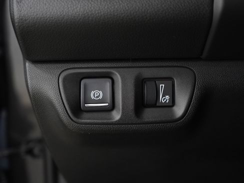 Used 2018 GMC Acadia SLT AWD/4WD image 28