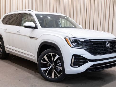 New 2026 Volkswagen Atlas SEL Premium R-Line AWD/4WD image 2