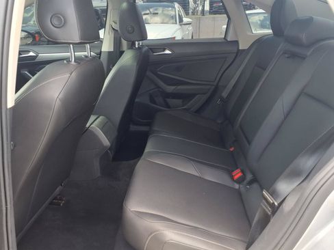 Used 2020 Volkswagen Jetta SE FWD image 18
