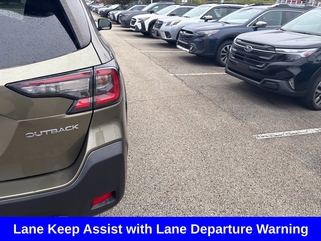 Used 2023 Subaru Outback Premium AWD/4WD image 5