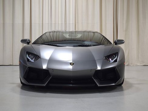 Used 2016 Lamborghini Aventador LP 700-4 AWD/4WD image 9