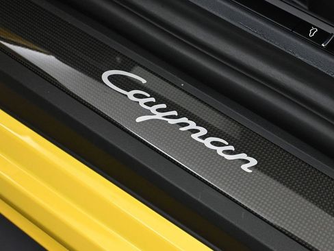 Used 2025 Porsche 718 Cayman image 22