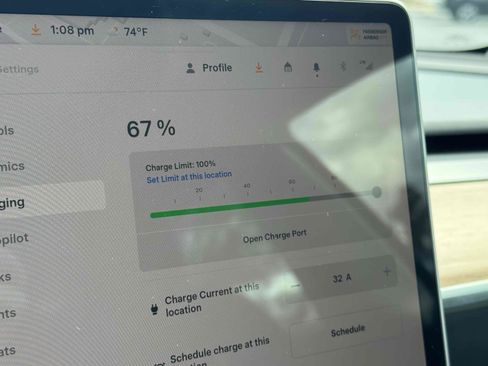 Used 2023 Tesla Model 3 Standard Range image 8