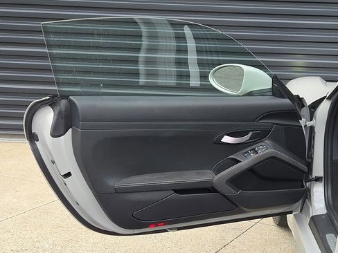 Certified 2021 Porsche 718 Cayman GT4 RWD image 6