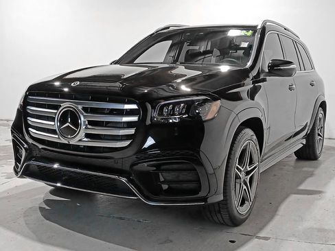 Certified 2024 Mercedes-Benz GLS 450 4MATIC image 3