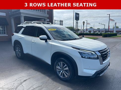 Used 2023 Nissan Pathfinder SL AWD/4WD image 5