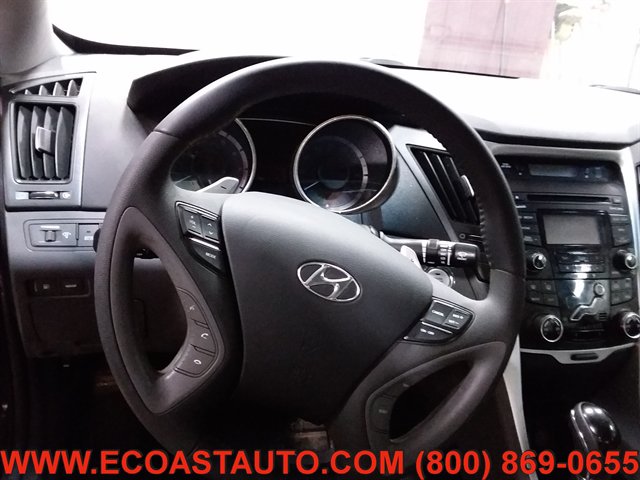 Used 2012 Hyundai Sonata SE FWD image 9
