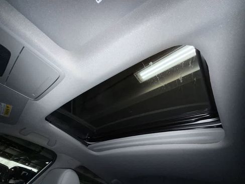 Used 2024 Acura Integra image 17