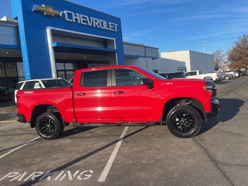 Certified 2021 Chevrolet Silverado 1500 LT Trail Boss w/ Convenience Package II image 2