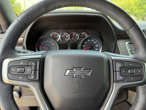 Used 2021 Chevrolet Tahoe Z71 w/ Luxury Package image 33