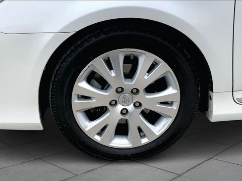 Used 2012 Toyota Avalon image 9