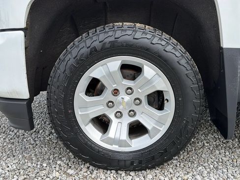 Used 2016 Chevrolet Silverado 1500 LT w/ All Star Edition AWD/4WD image 11