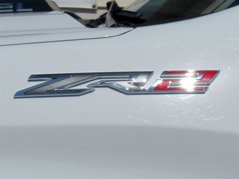 Used 2022 Chevrolet Silverado 1500 ZR2 w/ Technology Package image 39